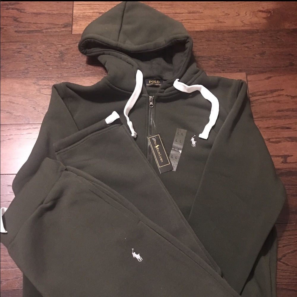 ⬛️Hunter Green Polo Jumpsuit ( Large)⬛️